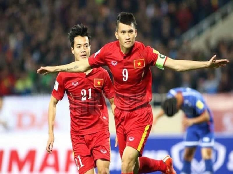 Công Vinh đã từng 3 lần nhận giải quả bóng vàng Việt Nam