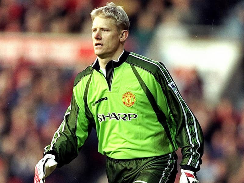 Thủ môn người Anh Schmeichel sẽ trấn giữ khung thành MU nhiều năm