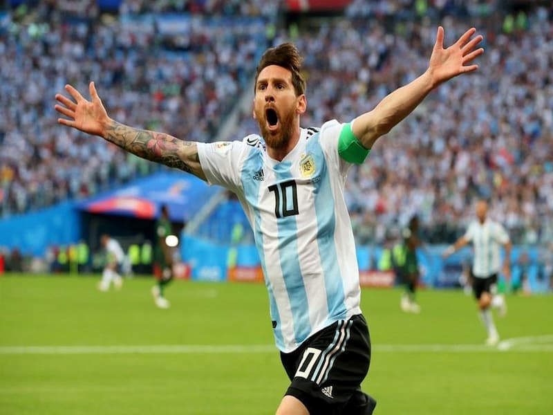 Messi luôn chơi bóng với những kỹ năng tuyệt vời