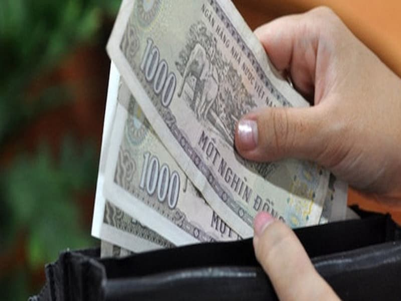 Khi bạn mơ thấy người khác cho tiền lẻ là điềm gì ?
