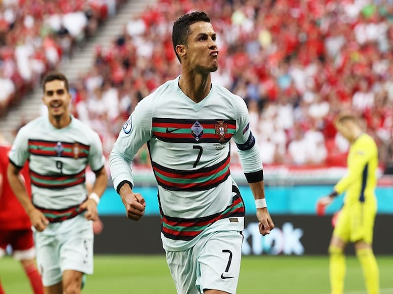 Cristiano Ronaldo - tiền đạo nhanh nhất thế giới với 38.6 km/h