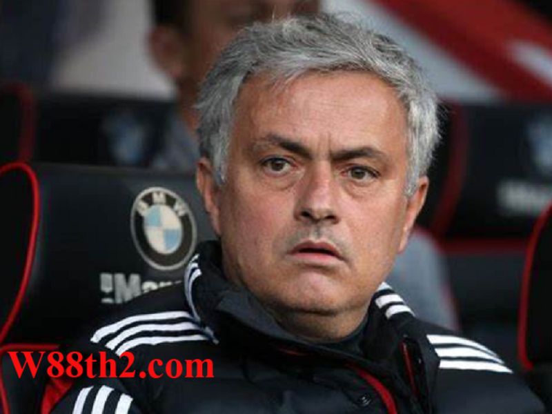 Jose Mourinho là ai