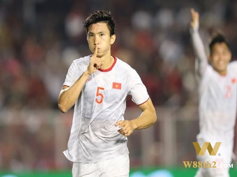 นักเตะเวียดนามเคยเล่นในยุโรป ผู้เล่น Doan Van Hau